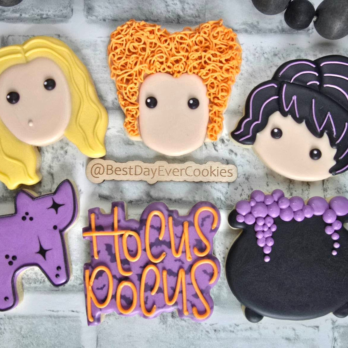 6 Hocus Pocus Themed cookies